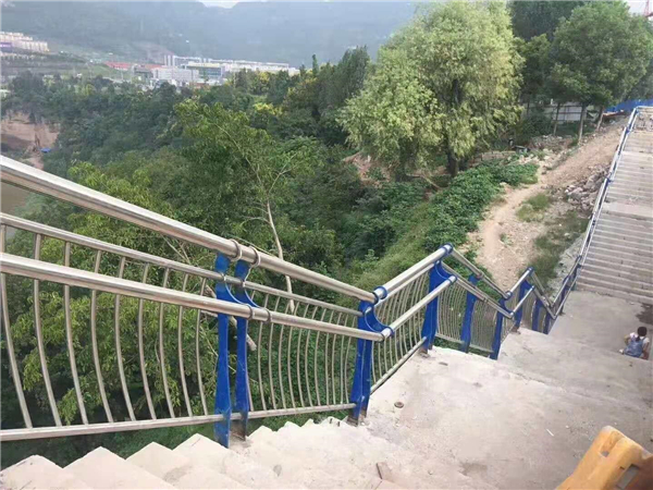 阿勒泰不锈钢桥梁栏杆